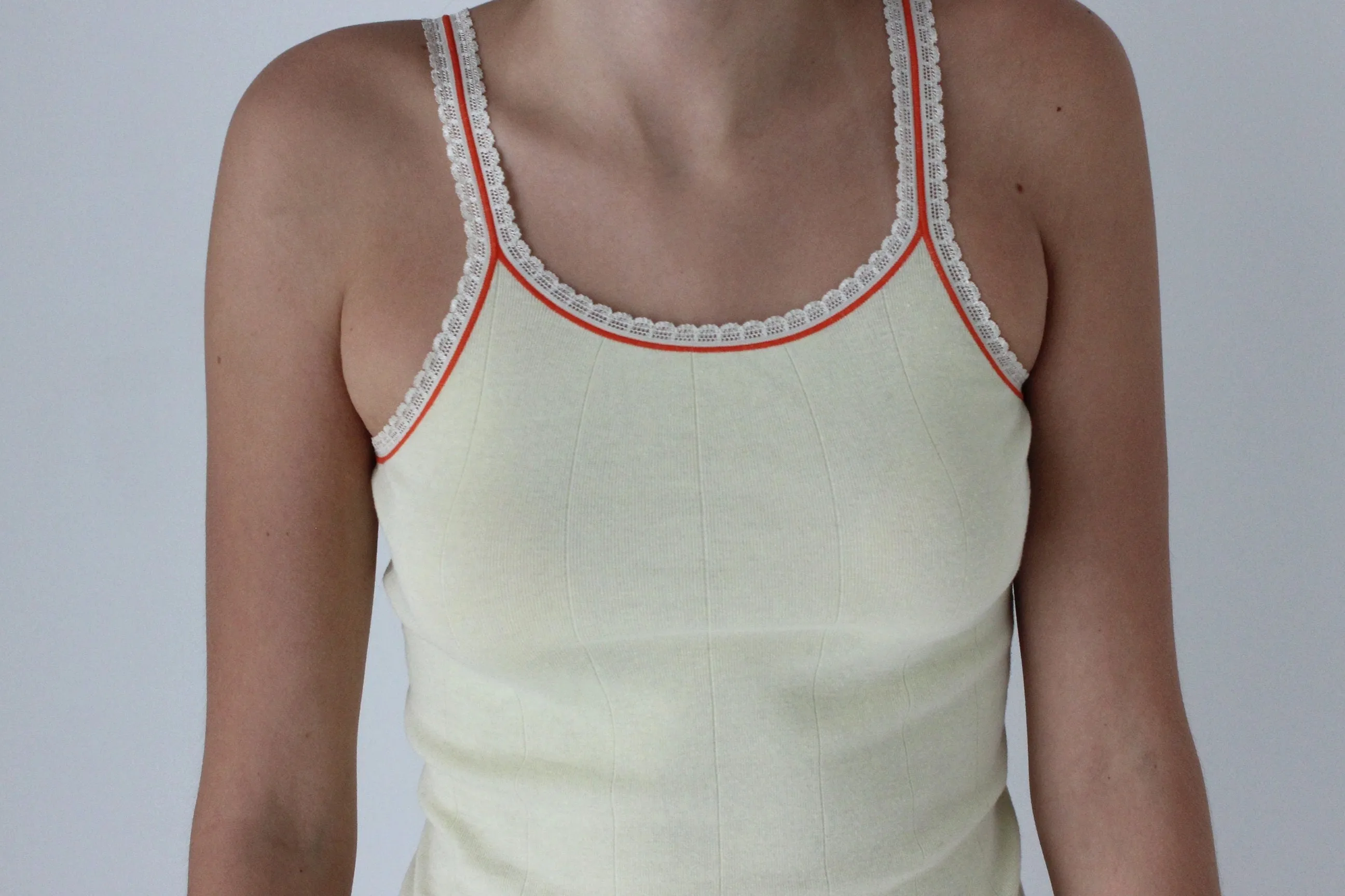 90s Stretch Cotton Pale Yellow Target Tank