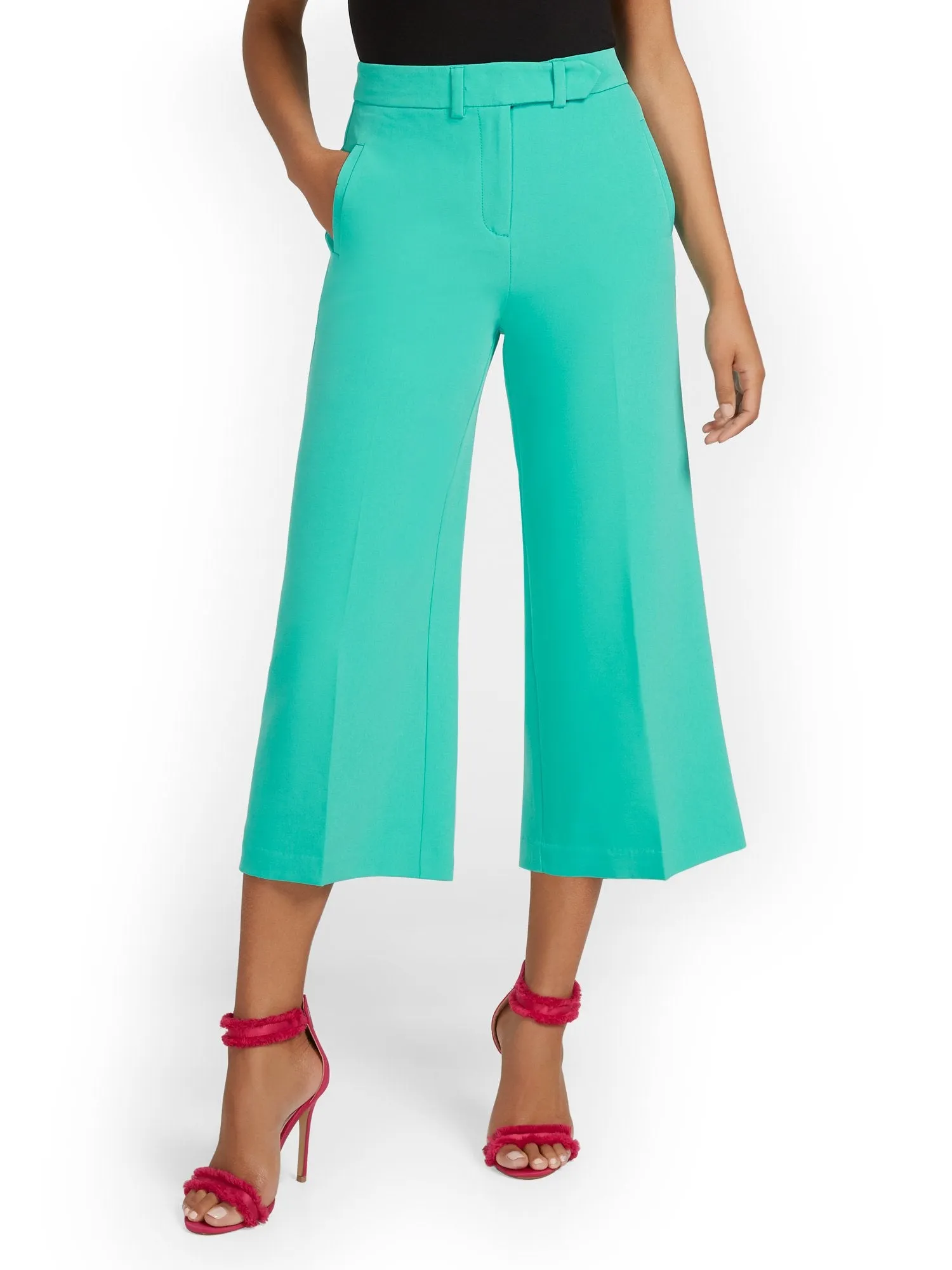 High-Waisted Wide-Leg Capri Pant