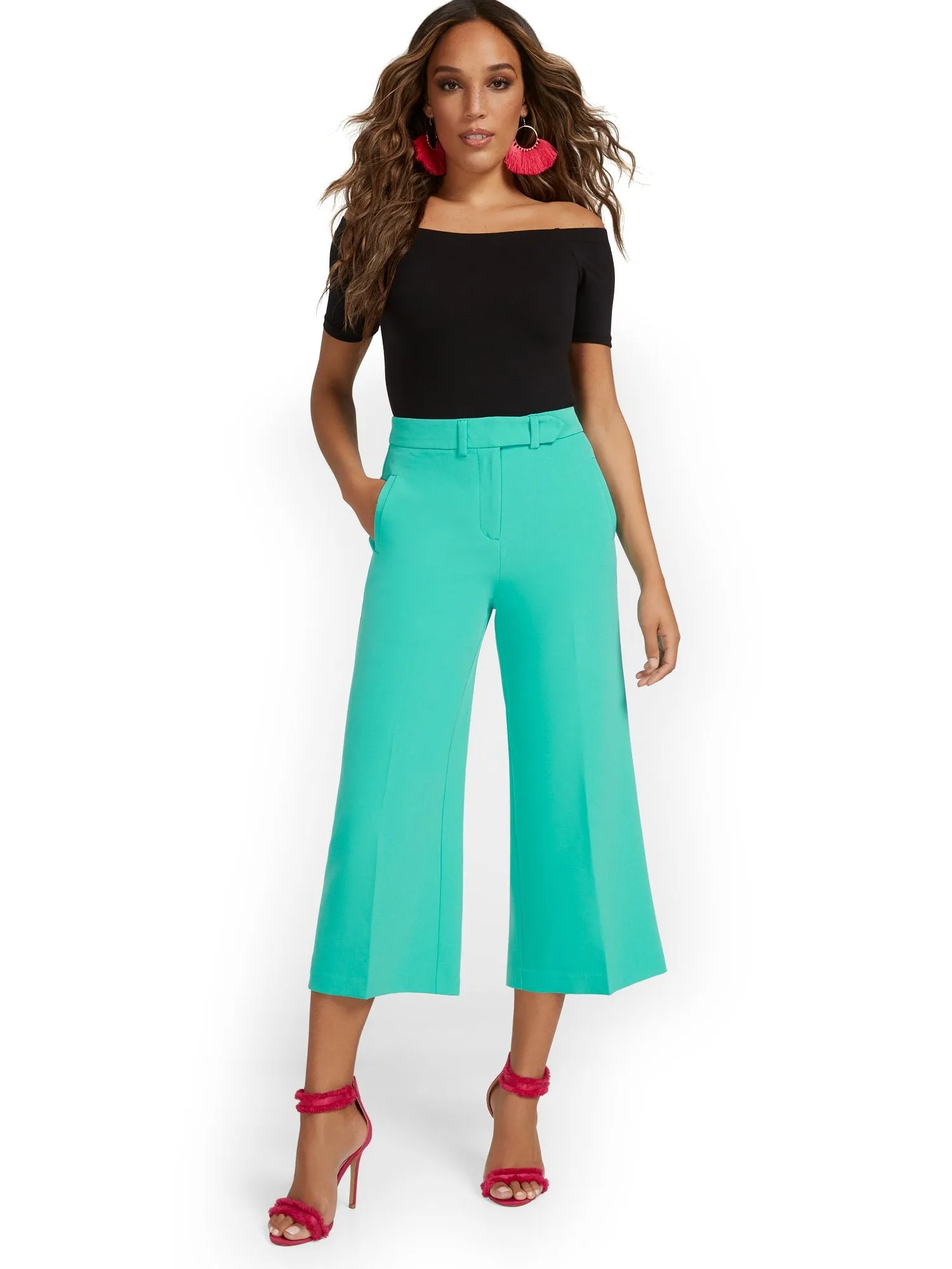 High-Waisted Wide-Leg Capri Pant