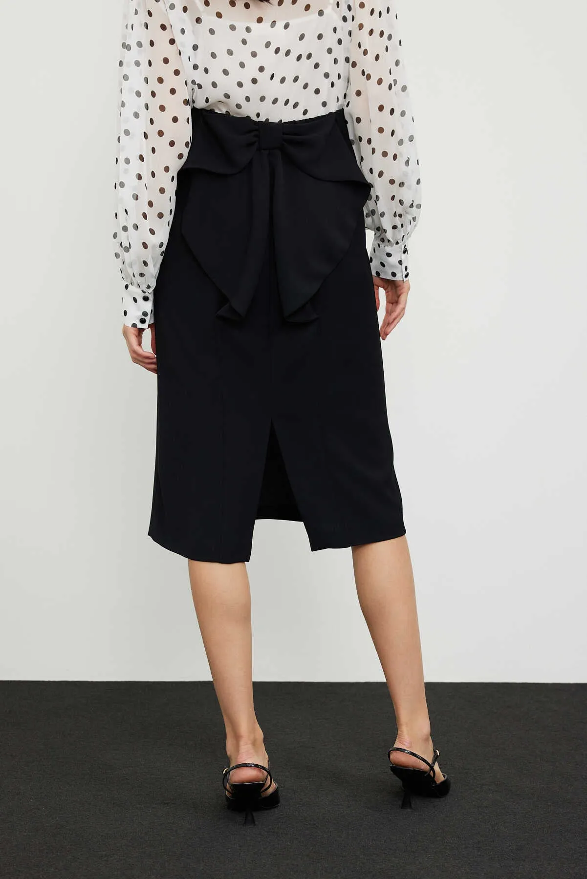 Midi Length Skirt Black